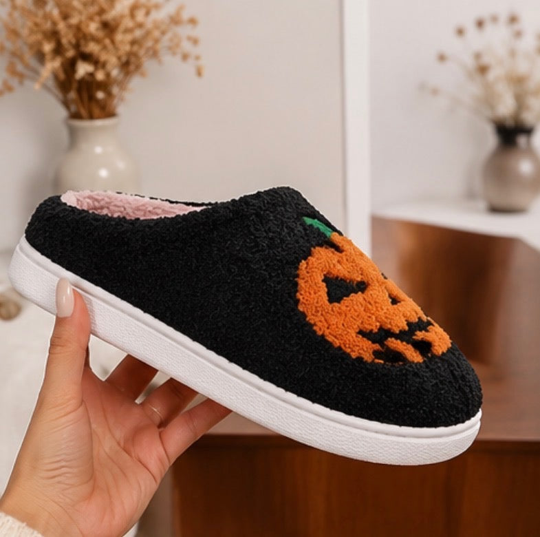 Jack-O'-Lantern Slippers – Black