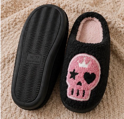Crowned Skull Slippers – Black